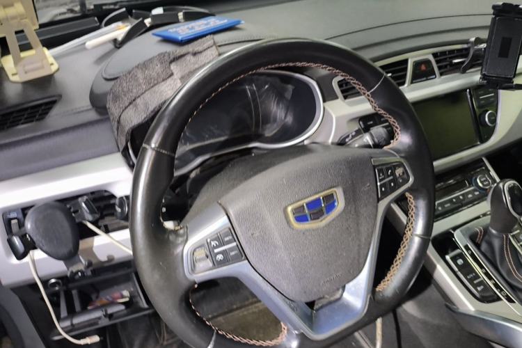 Used Geely Auto Emgrand X7 Sport 2016 1.8TD Automatic All-Wheel-Drive ZhiZun Edition Steering Wheel