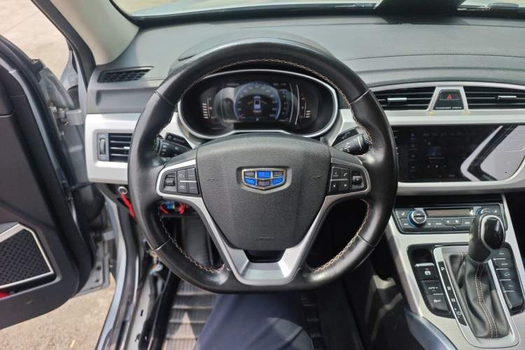 Used Geely Auto Emgrand X7 Sport 2016 1.8TD Automatic ZhiZun Version Steering Wheel