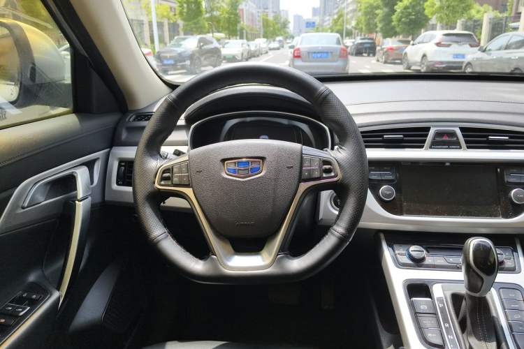 Used Geely Auto Emgrand X7 Sport 2016 1.8TD Automatic Smart Model Steering Wheel