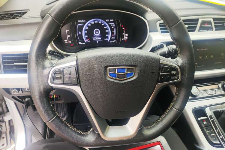 Used Geely Auto Emgrand X7 Sport 2016 1.8TD Automatic Smart Connectivity Version Steering Wheel