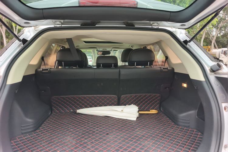 Used Geely Auto Emgrand X7 Sport 2016 1.8TD Automatic Smart Model Trunk