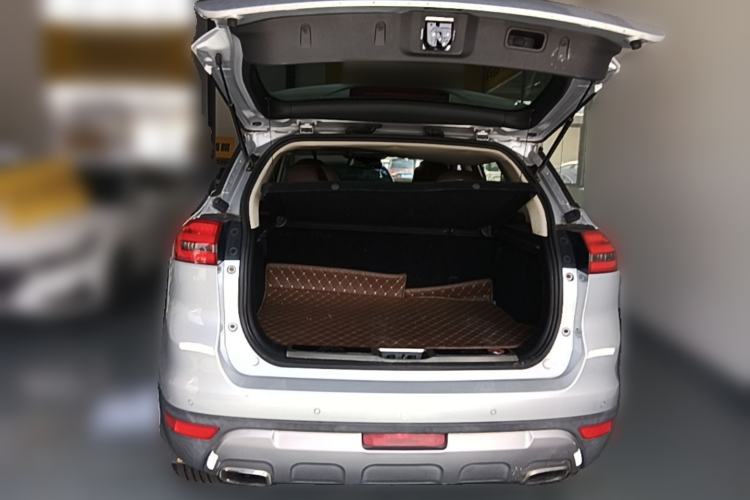 Used Geely Auto Emgrand X7 Sport 2016 1.8TD Automatic Smart Connectivity Version Trunk