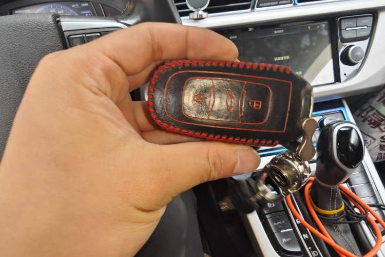 Used Geely Auto Emgrand X7 Sport 2016 1.8TD Automatic ZhiZun Version Vehicle Key
