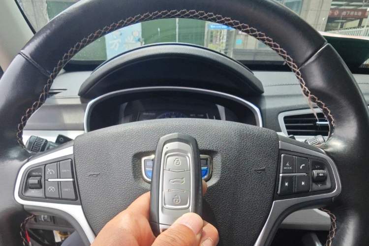 Used Geely Auto Emgrand X7 Sport 2016 1.8TD Automatic ZhiZun Version Vehicle Key