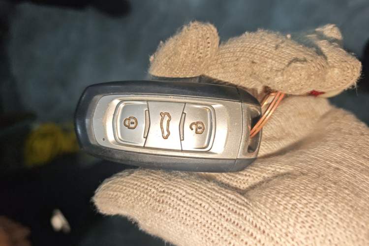 Used Geely Auto Emgrand X7 Sport 2016 2.0L Manual Smart Connect Version Vehicle Key