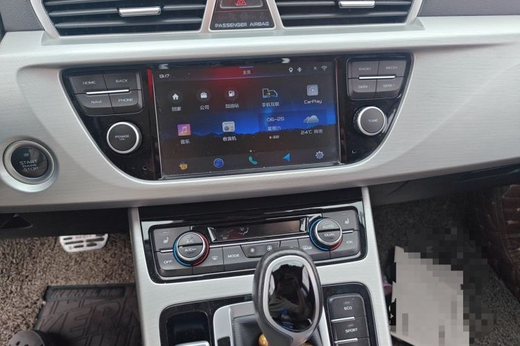 Used Geely Auto Emgrand X7 Sport 2016 1.8TD Automatic ZhiZun Version Audio And AC Panel
