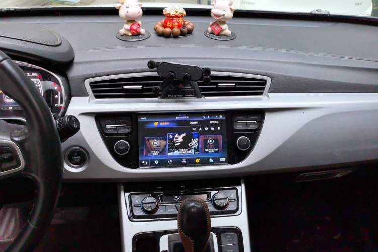Used Geely Auto Emgrand X7 Sport 2016 1.8TD Automatic ZhiZun Version Audio And AC Panel