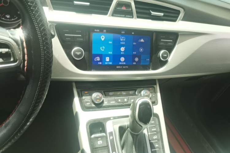 Used Geely Auto Emgrand X7 Sport 2016 1.8TD Automatic ZhiShang Model Audio And AC Panel