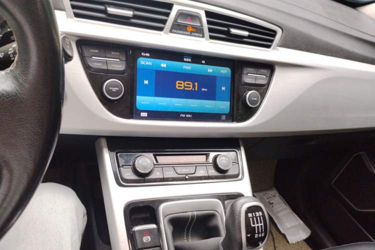 Used Geely Auto Emgrand X7 Sport 2016 2.0L Manual Smart Connect Version Audio And AC Panel