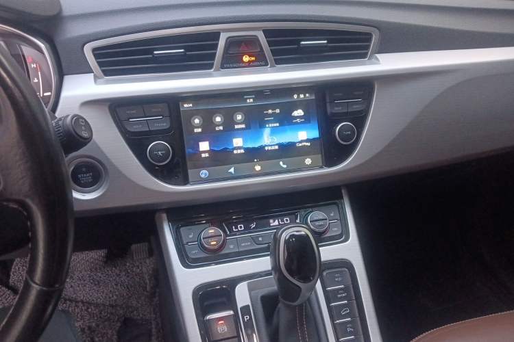 Used Geely Auto Emgrand X7 Sport 2016 1.8TD Automatic ZhiZun Version Audio And AC Panel