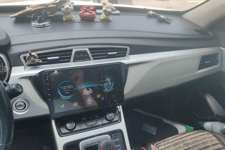 Used Geely Auto Emgrand X7 Sport 2016 2.0L Manual ZhiShang Version Audio And AC Panel