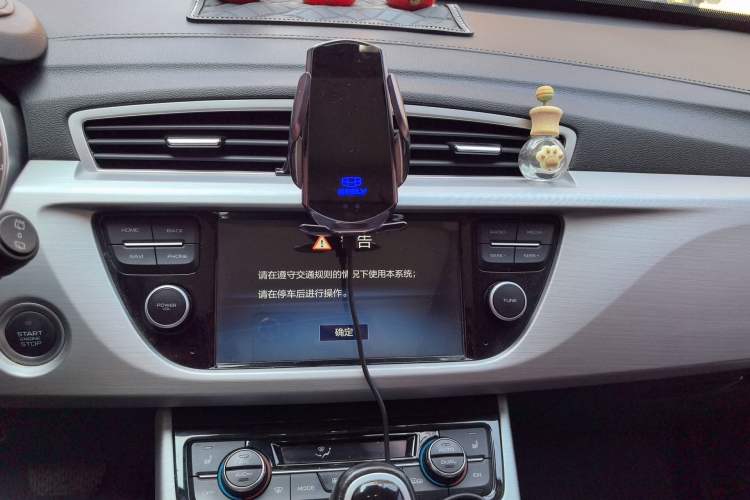 Used Geely Auto Emgrand X7 Sport 2016 1.8TD Automatic ZhiZun Version Audio And AC Panel