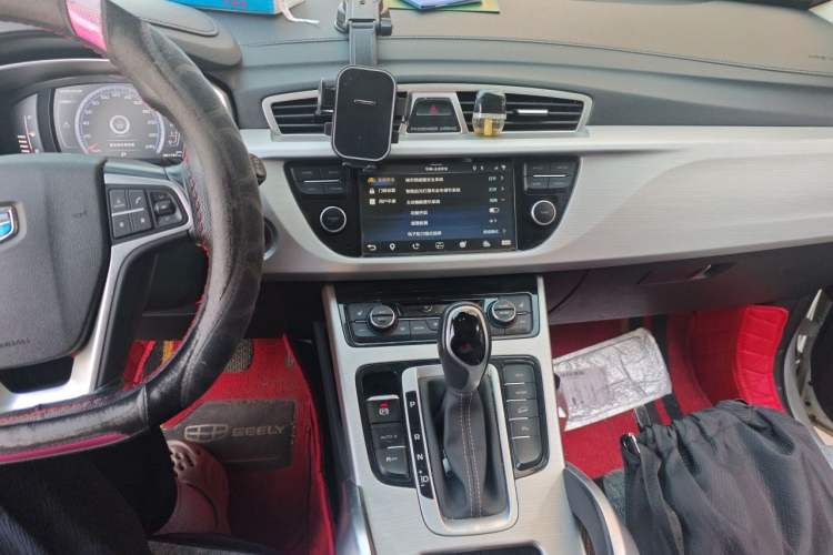 Used Geely Auto Emgrand X7 Sport 2016 1.8TD Automatic ZhiZun Version Audio And AC Panel