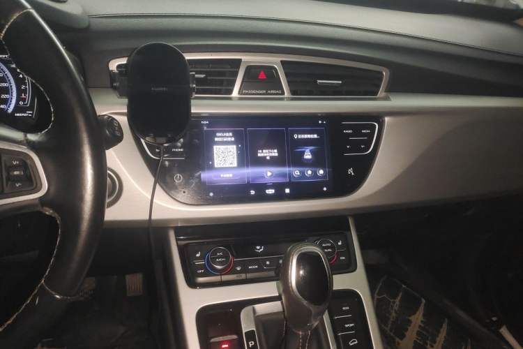 Used Geely Auto Emgrand X7 Sport 2016 1.8TD Automatic ZhiZun Version Audio And AC Panel