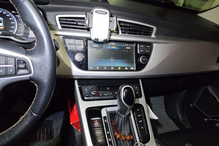 Used Geely Auto Emgrand X7 Sport 2016 1.8TD Automatic Smart Model Audio And AC Panel