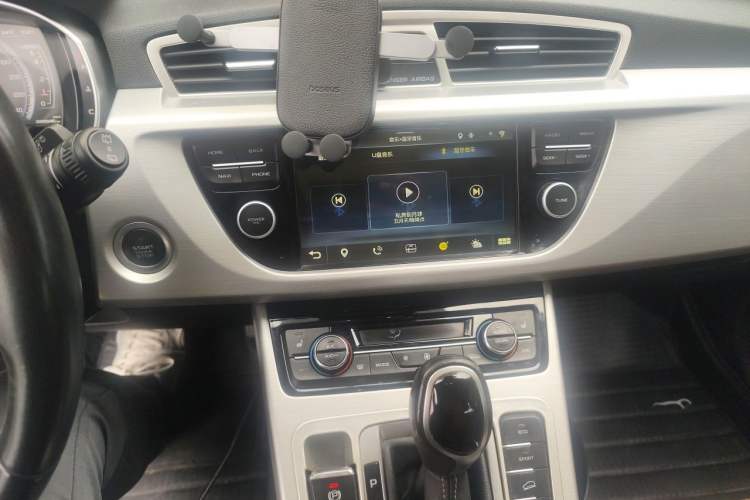 Used Geely Auto Emgrand X7 Sport 2016 1.8TD Automatic ZhiZun Version Audio And AC Panel