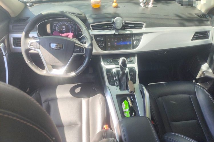 Used Geely Auto Emgrand X7 Sport 2016 1.8TD Automatic Smart Connectivity Version Center Console