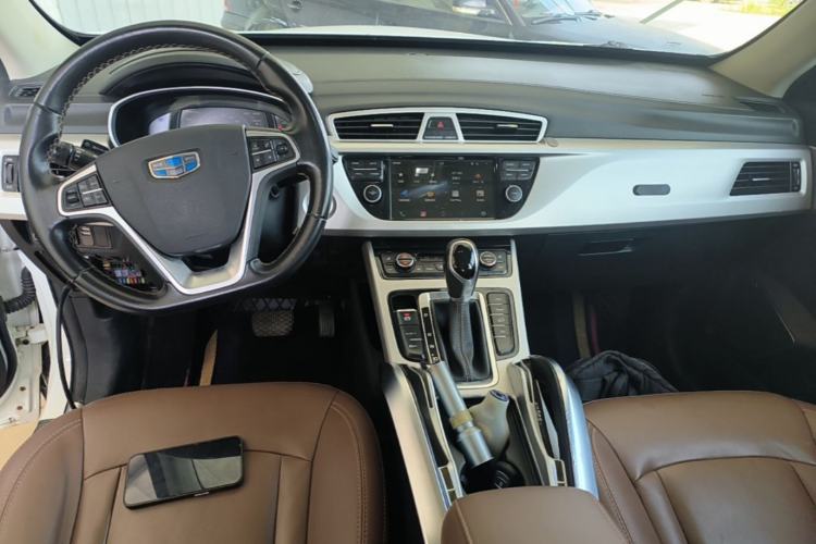 Used Geely Auto Emgrand X7 Sport 2016 1.8TD Automatic ZhiZun Version Center Console