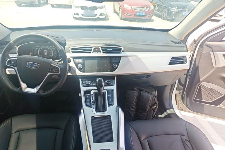 Used Geely Auto Emgrand X7 Sport 2016 1.8TD Automatic Smart Model Center Console