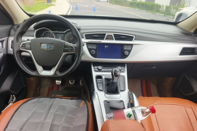 Used Geely Auto Emgrand X7 Sport 2016 2.0L Manual Smart Connect Version Center Console