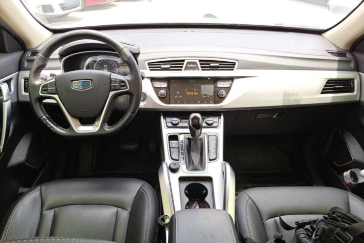 Used Geely Auto Emgrand X7 Sport 2016 1.8TD Automatic Smart Model Center Console