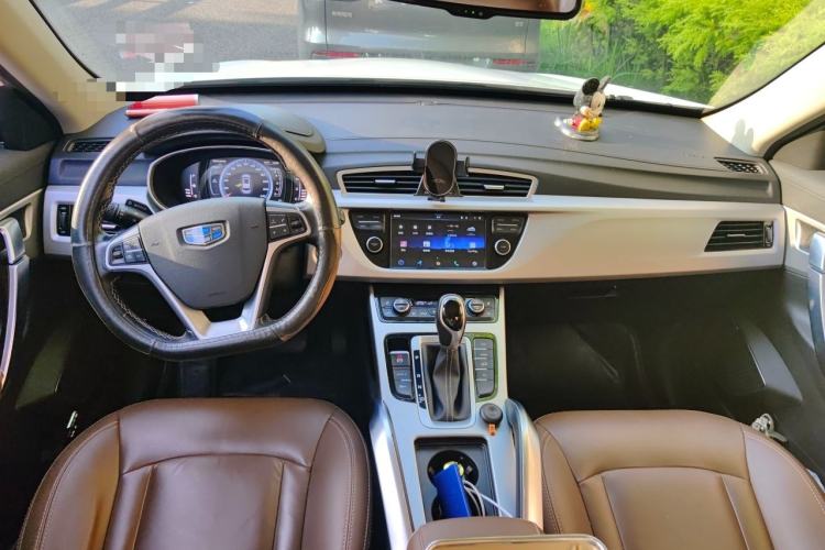 Used Geely Auto Emgrand X7 Sport 2016 1.8TD Automatic ZhiZun Version Center Console