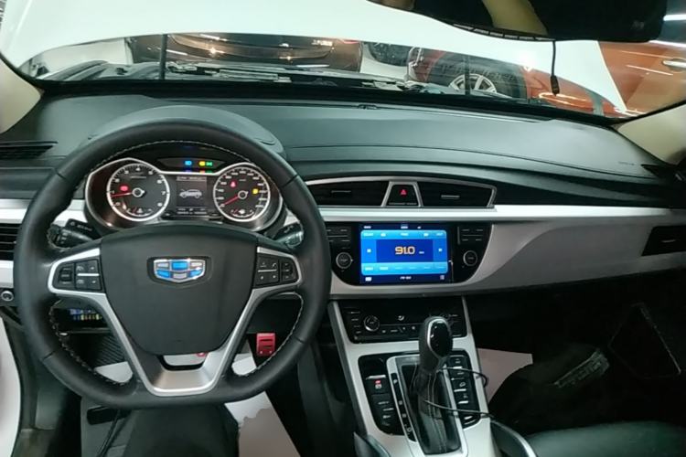 Used Geely Auto Emgrand X7 Sport 2016 1.8TD Automatic ZhiShang Model Center Console