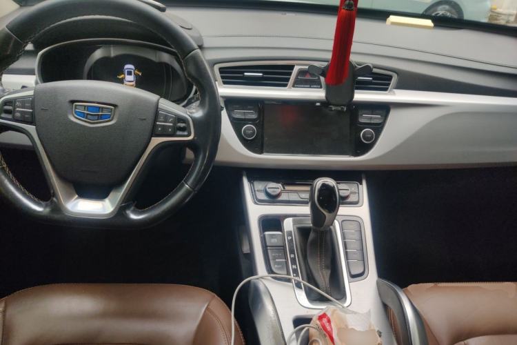 Used Geely Auto Emgrand X7 Sport 2016 1.8TD Automatic Smart Model Center Console