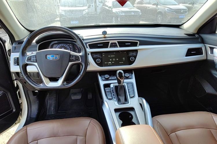 Used Geely Auto Emgrand X7 Sport 2016 1.8TD Automatic ZhiZun Version Center Console