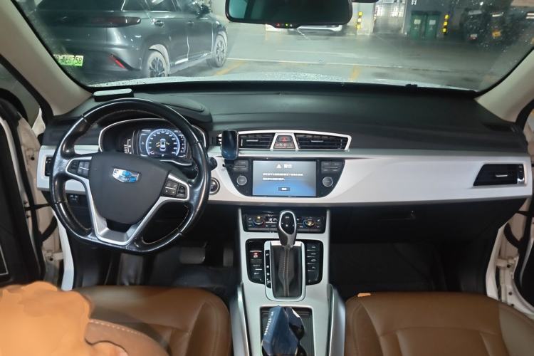 Used Geely Auto Emgrand X7 Sport 2016 1.8TD Automatic ZhiZun Version Center Console