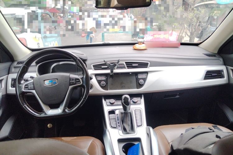 Used Geely Auto Emgrand X7 Sport 2016 1.8TD Automatic ZhiZun Version Center Console