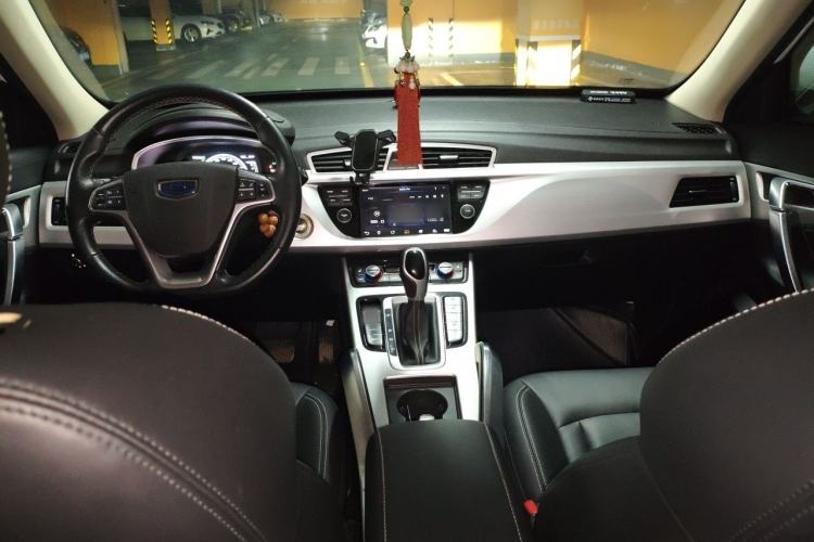 Used Geely Auto Emgrand X7 Sport 2016 1.8TD Automatic Smart Model Center Console