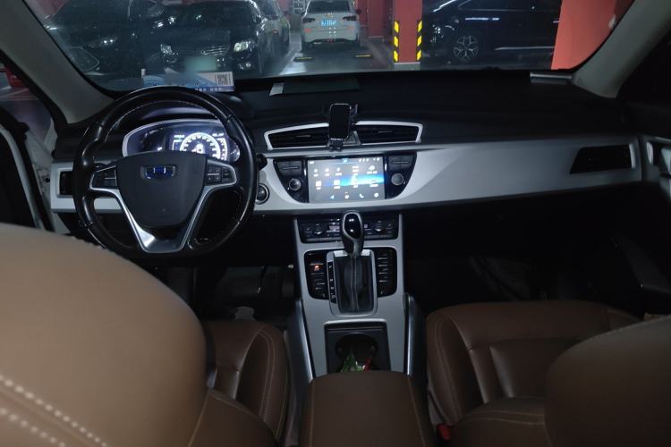 Used Geely Auto Emgrand X7 Sport 2016 1.8TD Automatic ZhiZun Version Center Console