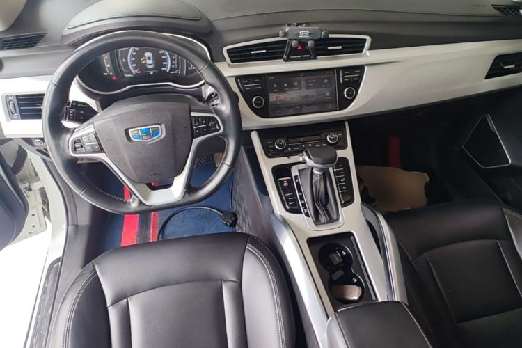 Used Geely Auto Emgrand X7 Sport 2016 1.8TD Automatic Smart Connectivity Version Center Console