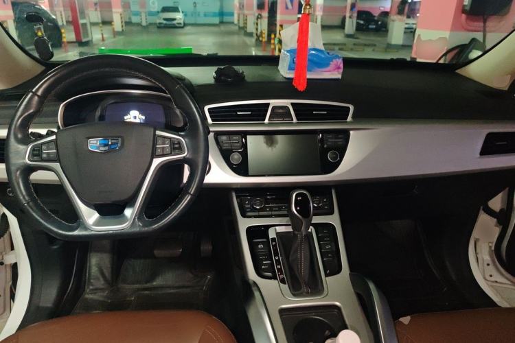 Used Geely Auto Emgrand X7 Sport 2016 1.8TD Automatic ZhiZun Version Center Console