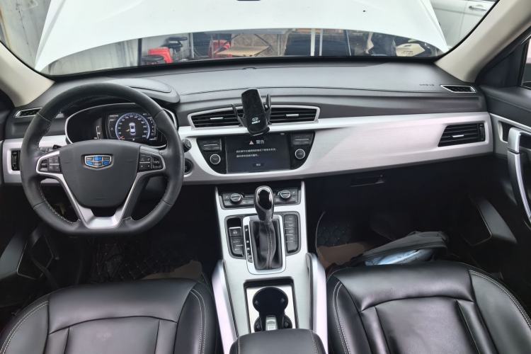 Used Geely Auto Emgrand X7 Sport 2016 1.8TD Automatic Smart Model Center Console