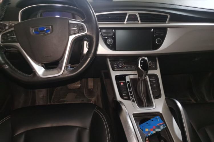 Used Geely Auto Emgrand X7 Sport 2016 1.8TD Automatic Smart Model Center Console