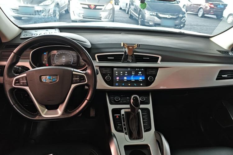 Used Geely Auto Emgrand X7 Sport 2016 1.8TD Automatic Smart Connectivity Version Center Console