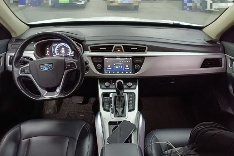 Used Geely Auto Emgrand X7 Sport 2016 1.8TD Automatic Smart Model Center Console