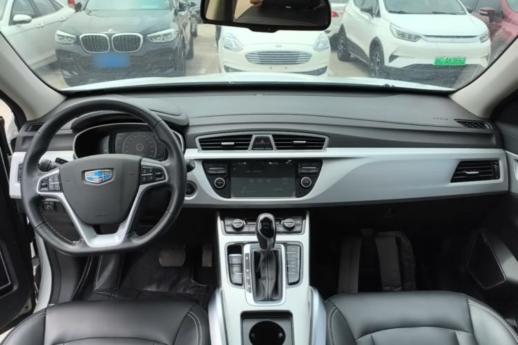 Used Geely Auto Emgrand X7 Sport 2016 1.8TD Automatic Smart Model Center Console