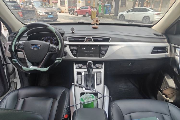 Used Geely Auto Emgrand X7 Sport 2016 1.8TD Automatic Smart Model Center Console
