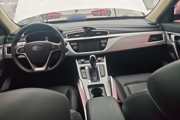 Used Geely Auto Emgrand X7 Sport 2016 1.8TD Automatic Smart Connectivity Version Center Console