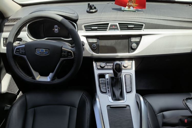 Used Geely Auto Emgrand X7 Sport 2016 1.8TD Automatic Smart Connectivity Version Center Console