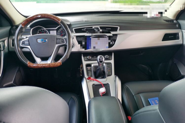 Used Geely Auto Emgrand X7 Sport 2016 2.0L Manual Smart Connect Version Center Console