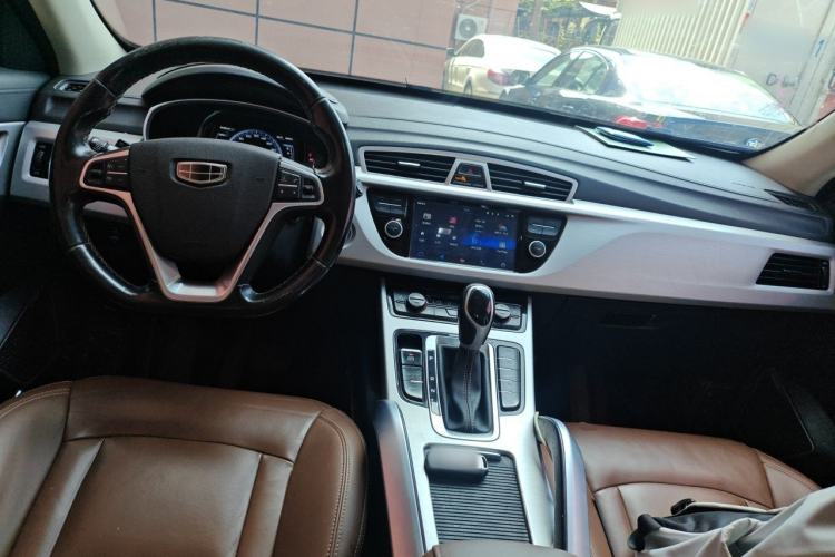 Used Geely Auto Emgrand X7 Sport 2016 1.8TD Automatic ZhiZun Version Center Console