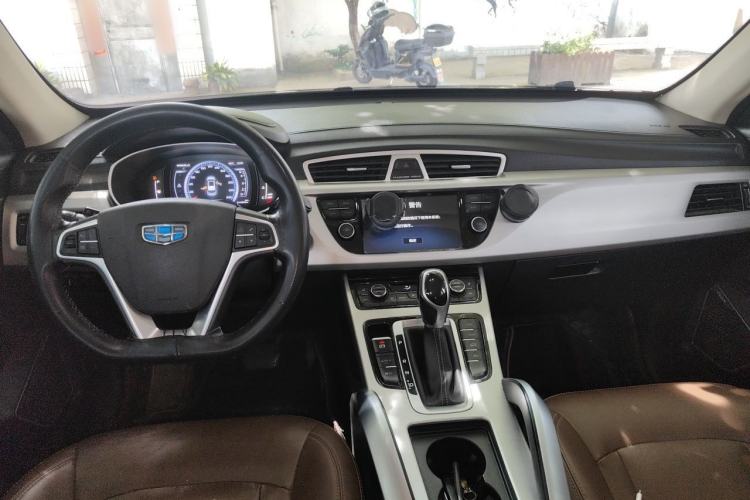 Used Geely Auto Emgrand X7 Sport 2016 1.8TD Automatic ZhiZun Version Center Console