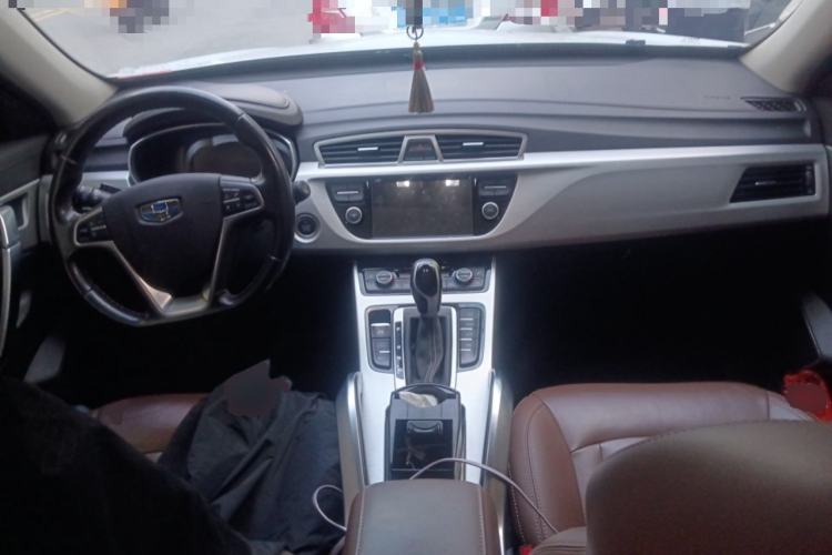 Used Geely Auto Emgrand X7 Sport 2016 1.8TD Automatic ZhiZun Version Center Console