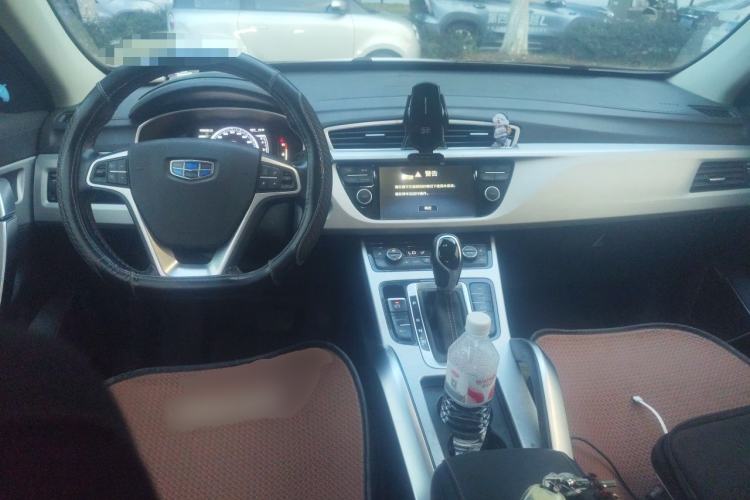 Used Geely Auto Emgrand X7 Sport 2016 1.8TD Automatic Smart Model Center Console