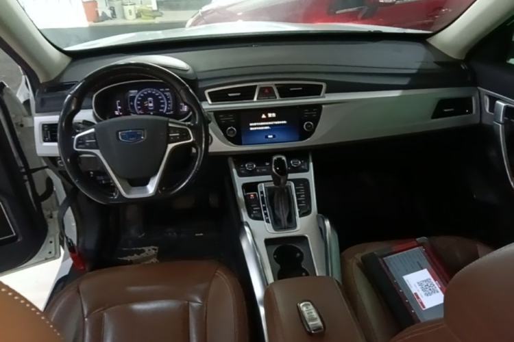 Used Geely Auto Emgrand X7 Sport 2016 1.8TD Automatic ZhiZun Version Center Console