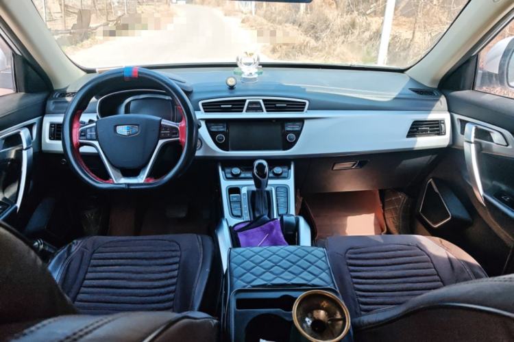 Used Geely Auto Emgrand X7 Sport 2016 1.8TD Automatic Smart Connectivity Version Center Console
